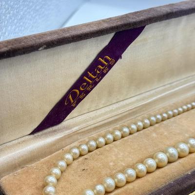 LOT 101: Collection of Costume "Pearl" Jewelry