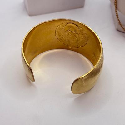 LOT 102: Goldtone Scarab Cuff Bracelet, Beautiful Green Bracelets, Necklaces & Goldtone Link Bracelet