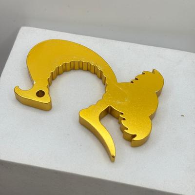 LOT 108: Australian Souvenirs, Heinz Pickle Pin, "Penannular Silver Brooch," Gold Plated Leaf Pins & More