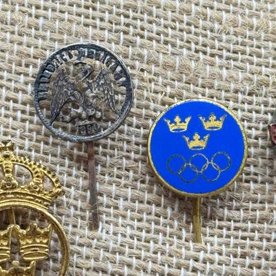 LOT 116: Collection of Vintage Stick Pins: Eagles, Symbols & More