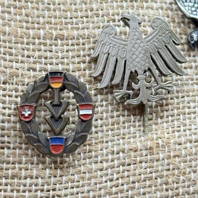 LOT 116: Collection of Vintage Stick Pins: Eagles, Symbols & More