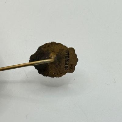 LOT 117: Vintage Sterling Silver Masonic & Crest Stick Pins (6.8g)