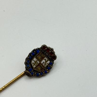 LOT 117: Vintage Sterling Silver Masonic & Crest Stick Pins (6.8g)