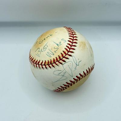LOT 118: Signed MLB Scott Rolen Baseball