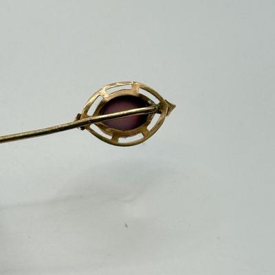 LOT 119: Vintage Hat / Stick Pins: Floral & Cameo Designs