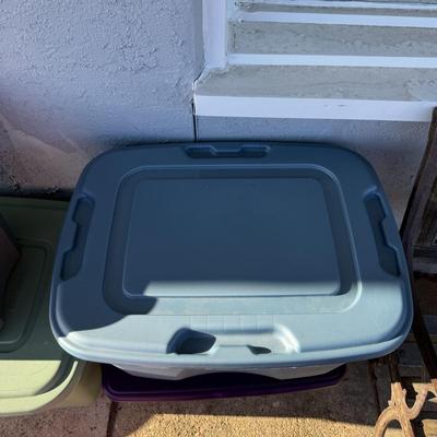 LOT 120: Five Different Sized Totes for Storage, Organization, or Estate Sale Pickups
