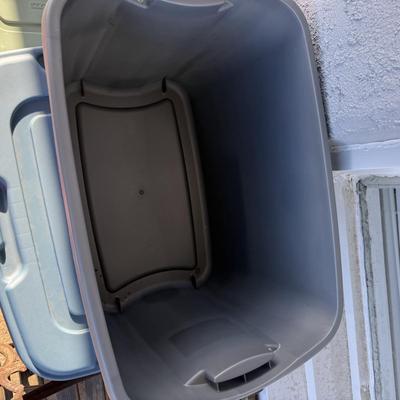 LOT 120: Five Different Sized Totes for Storage, Organization, or Estate Sale Pickups