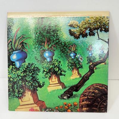 LOT 126: Vinyl Record Albums circa 1970s: Jefferson Airplane, Rod Stewart & More (LIST IN DESCRPTION)