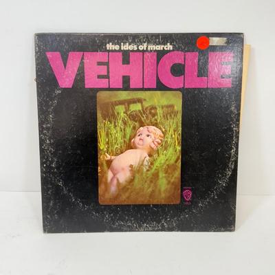 LOT 126: Vinyl Record Albums circa 1970s: Jefferson Airplane, Rod Stewart & More (LIST IN DESCRPTION)