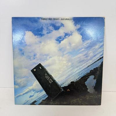 LOT 127: 1970s Classic Rock Vinyl Record Albums: Chicago, Three Dog Night & The Doobie Brothers