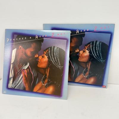 LOT 128: Vinyl Record Albums: Donna Summer, Dionne Warwick, Stevie Wonder, Nat King Cole & More