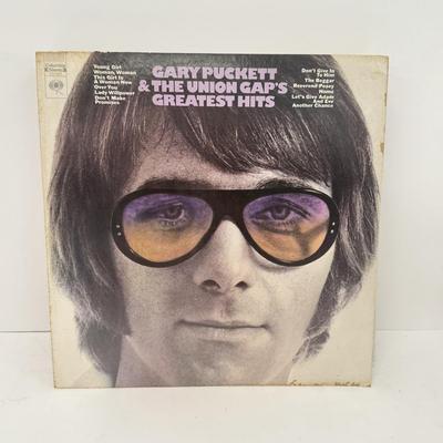 LOT 129: Vintage 1960s Vinyl Record Albums: Elvis in Hollywood, Neil Diamond, The Beach Boys, Frankie Valli, The Mamas & the Papas...