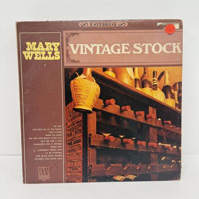 LOT 129: Vintage 1960s Vinyl Record Albums: Elvis in Hollywood, Neil Diamond, The Beach Boys, Frankie Valli, The Mamas & the Papas...