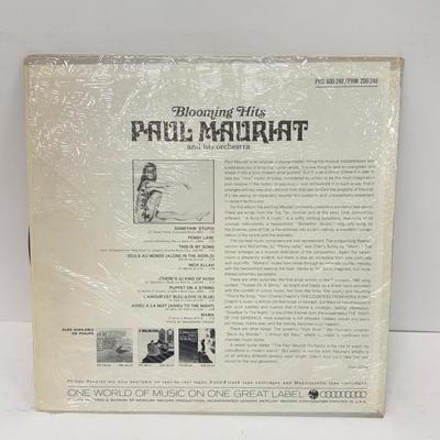 LOT 135: 1970s/80s Vinyl Record Albums: Footloose, Rod Stewart, Bonnie Tyler, Pointer Sisters, The Ray Charles Singers, Air Supply &...