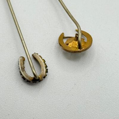 LOT 139: Vintage Western / Horse Themed Hat / Stick Pins