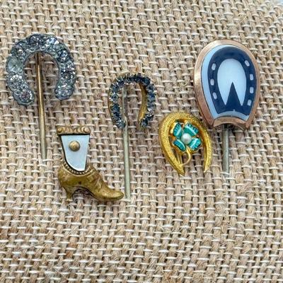 LOT 139: Vintage Western / Horse Themed Hat / Stick Pins