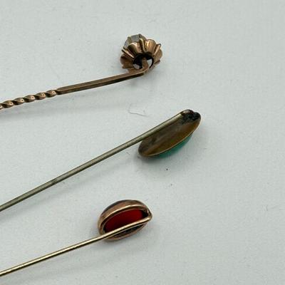 LOT 140: Collection of Vintage/Antique Hat Stick Pins