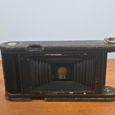 LOT 142: Antique Kodak No. 1A Autographic Kodak Jr. Camera