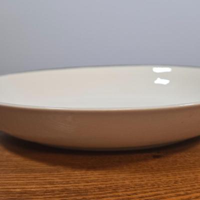 LOT 150: Vintage Harmony House China Set/ 8 Dinner Plates, 8 Salad Plates, 7 Soup Bowls, 7 Dessert Bowls, 1 Serving Bowl, 8 Cups &...