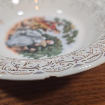 LOT 151: Vintage Sebring Pottery Chantilly Dinnerware/ 8 Dinner Plates, 8 Soup Bowls, 4 Dessert Plates, 4 Dessert Bowls, and Creamer...