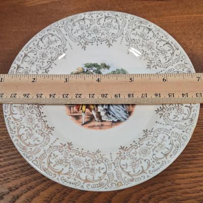 LOT 151: Vintage Sebring Pottery Chantilly Dinnerware/ 8 Dinner Plates, 8 Soup Bowls, 4 Dessert Plates, 4 Dessert Bowls, and Creamer...