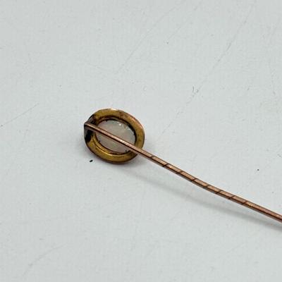 LOT 182: 14k Gold & Opal Antique Hat Pin in Case (1.6gtw)