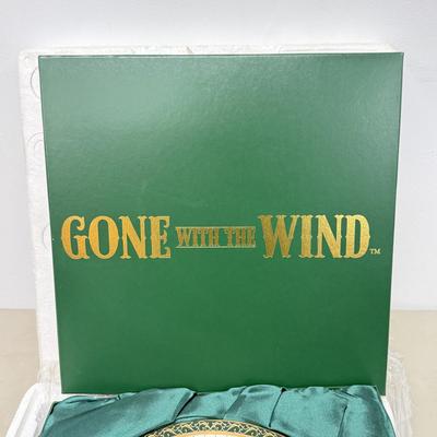 LOT 185: Great gift! New! Large 12" Bradford Exchange Limited Edition Gone with the Wind Masterpiece Collectors Plate #1000/5000