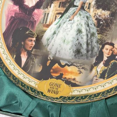 LOT 185: Great gift! New! Large 12" Bradford Exchange Limited Edition Gone with the Wind Masterpiece Collectors Plate #1000/5000
