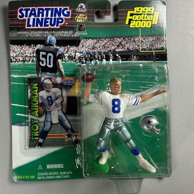 HASBRO Starting Lineup 1999 Collectible Sporting Figurines 