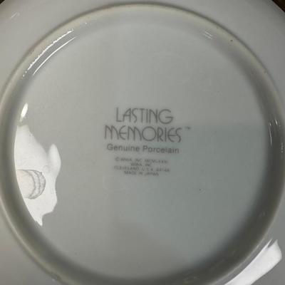Collectors Plates Mix Lots