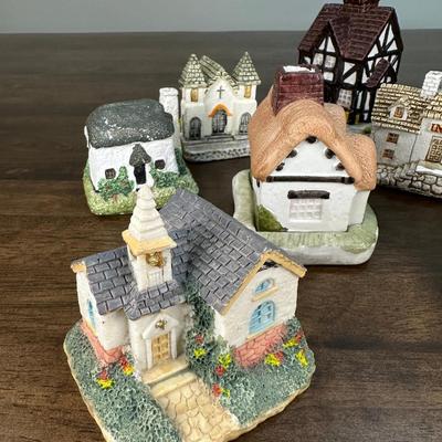 Miniature  Village Houses Mix Lot