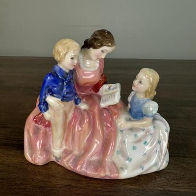 Vintage 1949 Royal Doulton