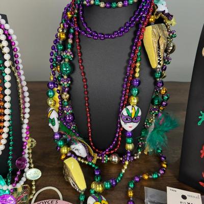 Lot Of Assorted Accessories