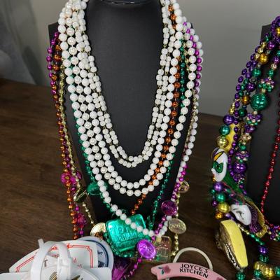 Lot Of Assorted Accessories