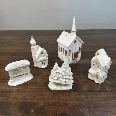 Christmas Figurines Lot