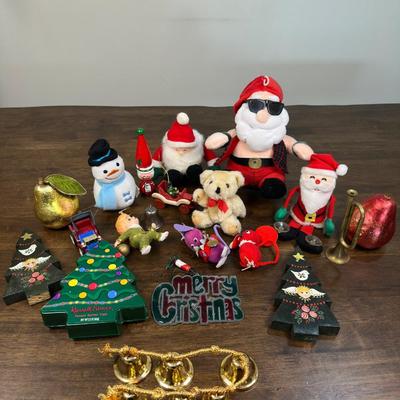 Christmas Decor Lot
