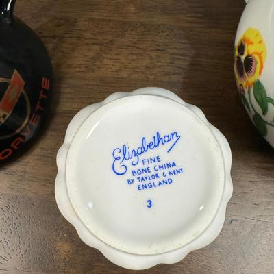 Collectible Porcelain Mix Lot