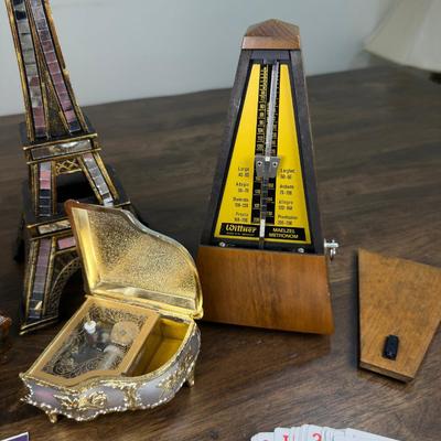 Lot Of Miscellaneous Vintage And Decorative Objects