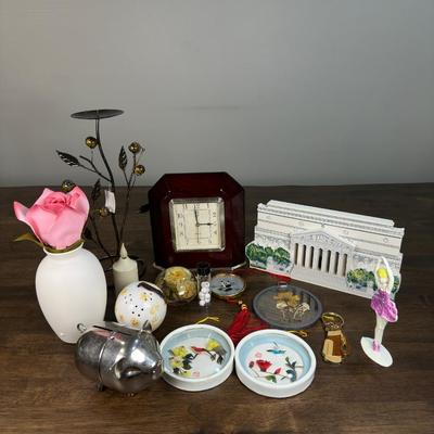 Assorted Decorative Objects Lot