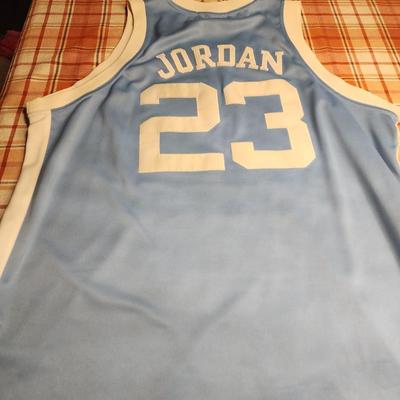 Michael Jordan #23 North Carolina Jersey Blue Sz56 "Hardwood Legends Brand" sz56
