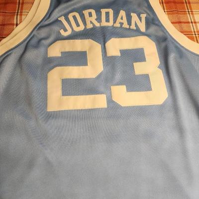 Michael Jordan #23 North Carolina Jersey Blue Sz56 "Hardwood Legends Brand" sz56