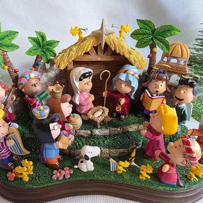 Peanuts Nativity