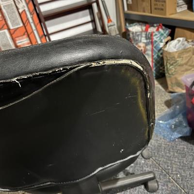 Leather office chair with no arms