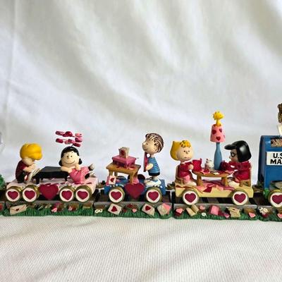 Peanuts Valentine Train