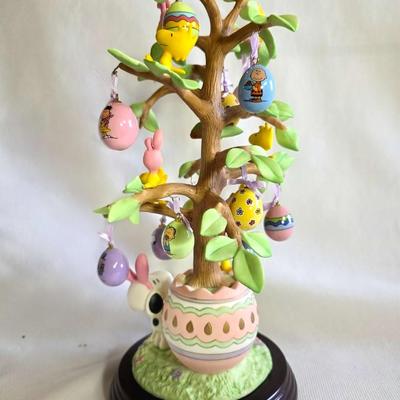 The Snoopy Easter Tree