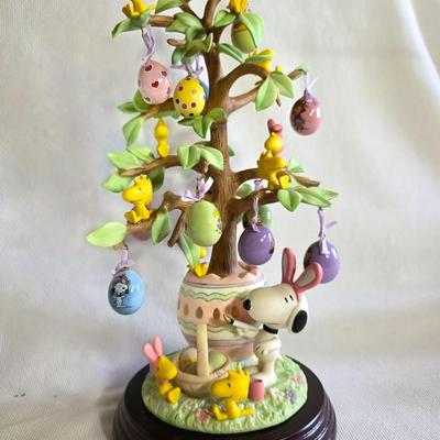 The Snoopy Easter Tree