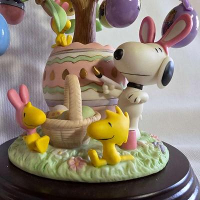 The Snoopy Easter Tree