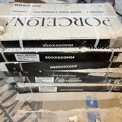 Tresana white matte 1’ x 2’ tile