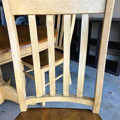 Dining Table with 4 chairs