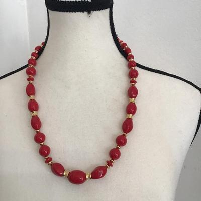 Sale Photo Thumbnail #122: Beautiful Liz, Claiborne, vintage red beaded necklace with gold tone accent. Please see attached photos.